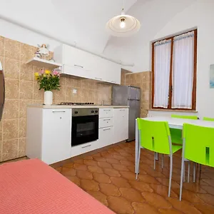 casa-vicino-al-mare.hotelitalianriviera.com/